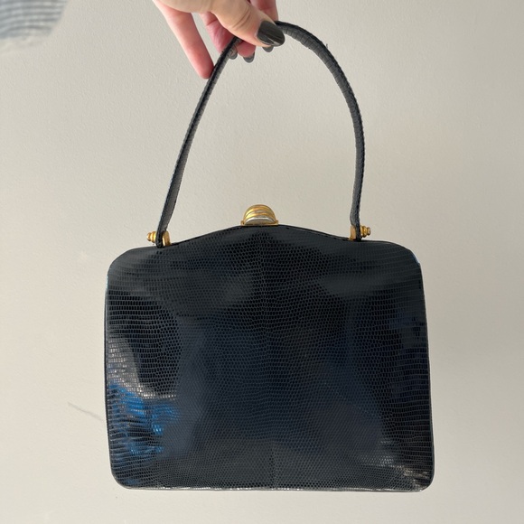 Elegant Vintage Black Eelskin Kisslock Leather Handbag - Picture 2 of 11